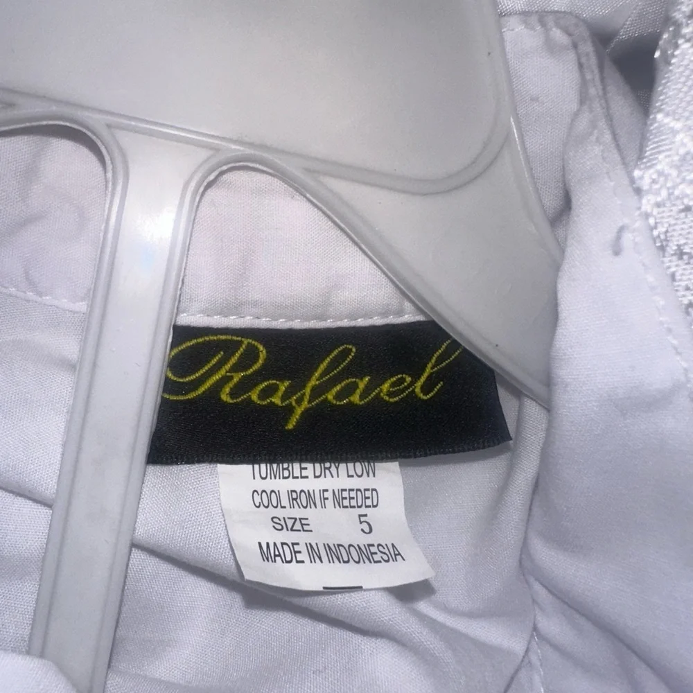 Rafael White Garment with Silver Detail